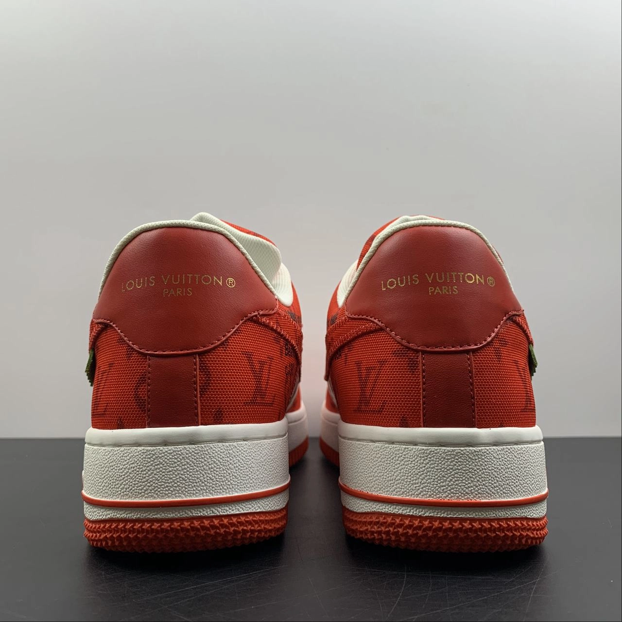 Louis Vuitton Trainer Snaker x Air Force 1 White Red LK0233 Shore Hike Foot Control