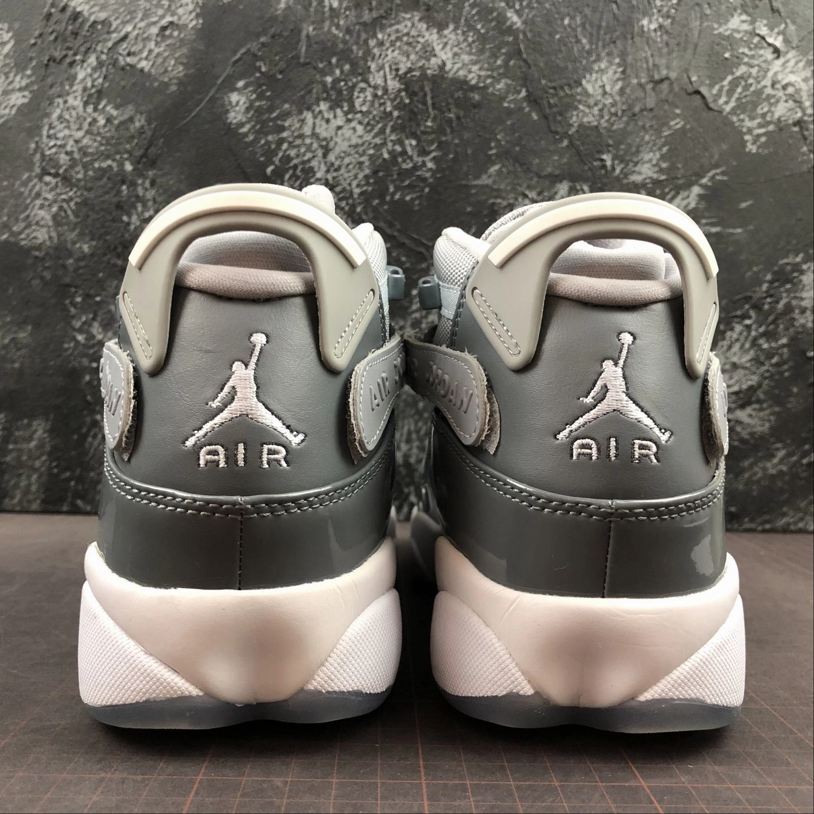 Air Jordan 6 Rings Black White Blue 322992-015 Cushioning Pods