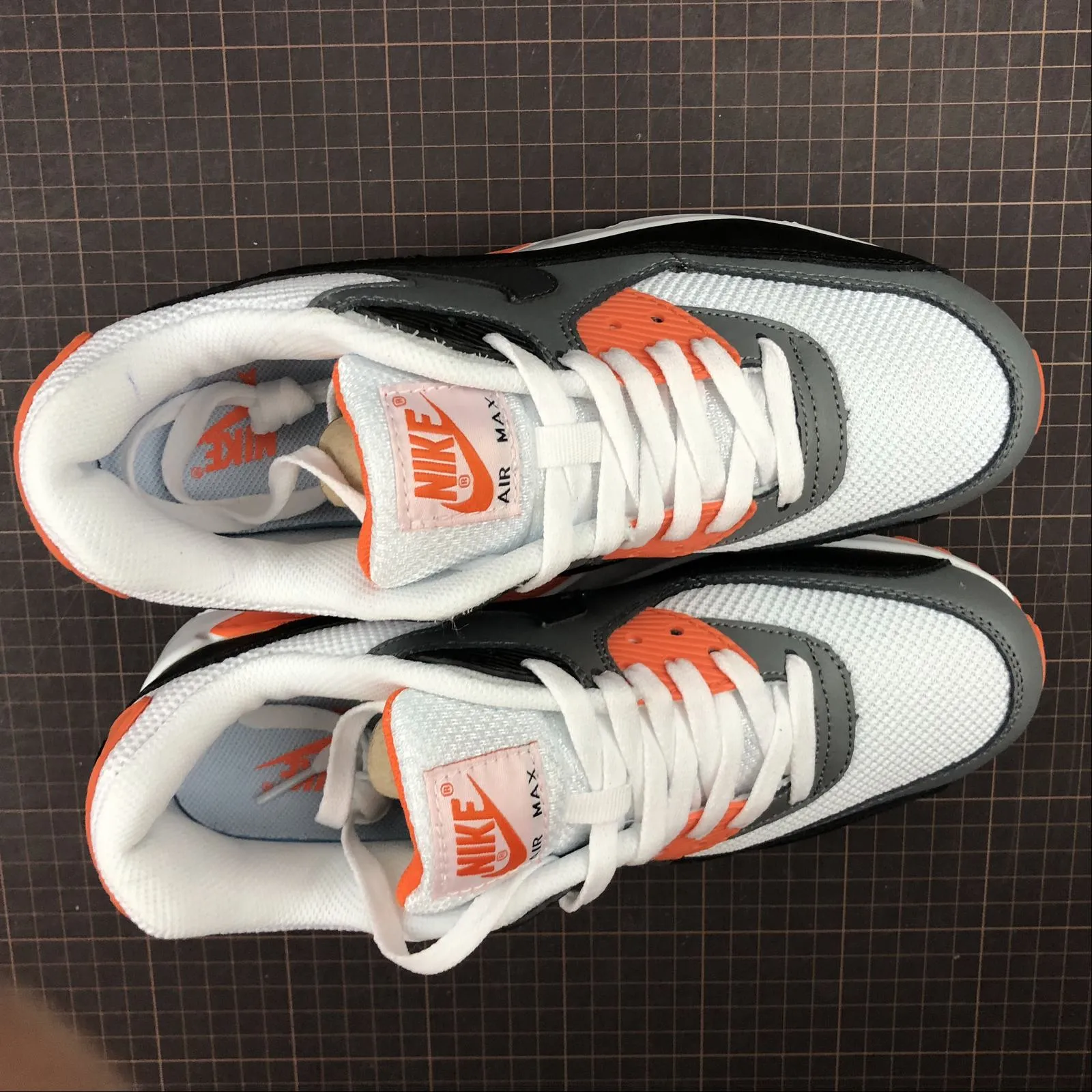 Air Max 90 Essential White Cool Anthracite Grey 537384-128 arch - support sole shoes