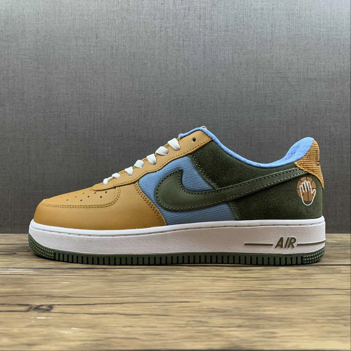 orthopedic All-Day Support Air Force 1 07 Low Premium Bobbito Blue Suede Ice Pilgrim 316892-831