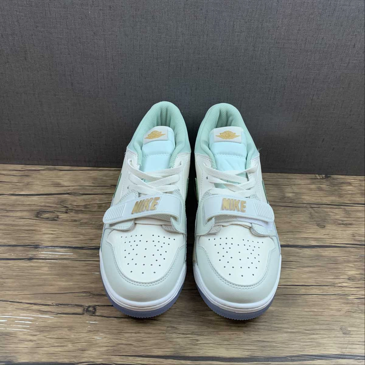 Bounce Response Layer Air Jordan Legacy 312 Low Mint Green DR8486-131