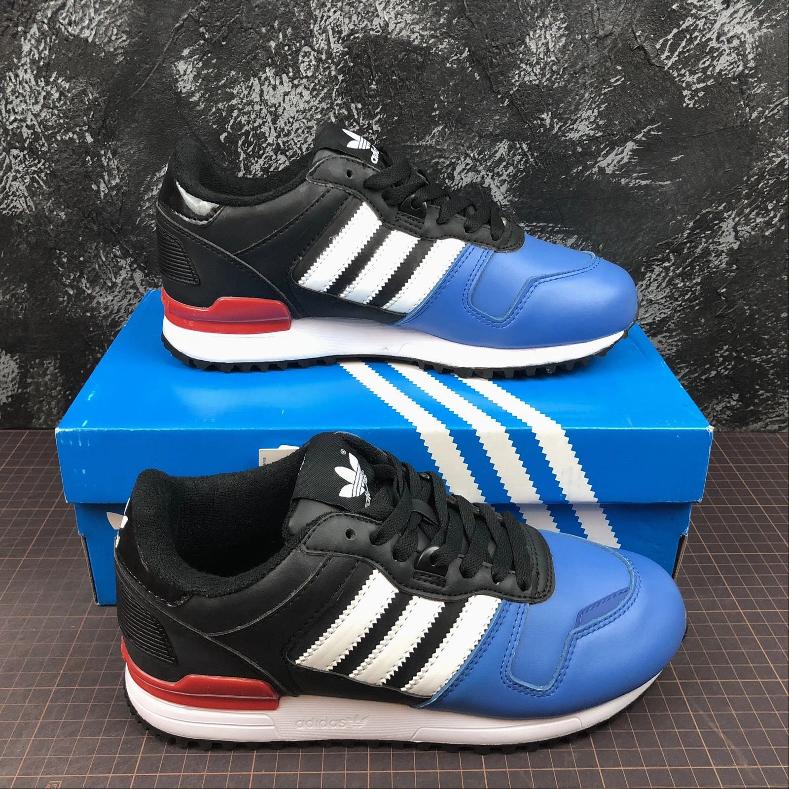 Indoor Workout Adidas ZX700 Royal Black White AQ5315