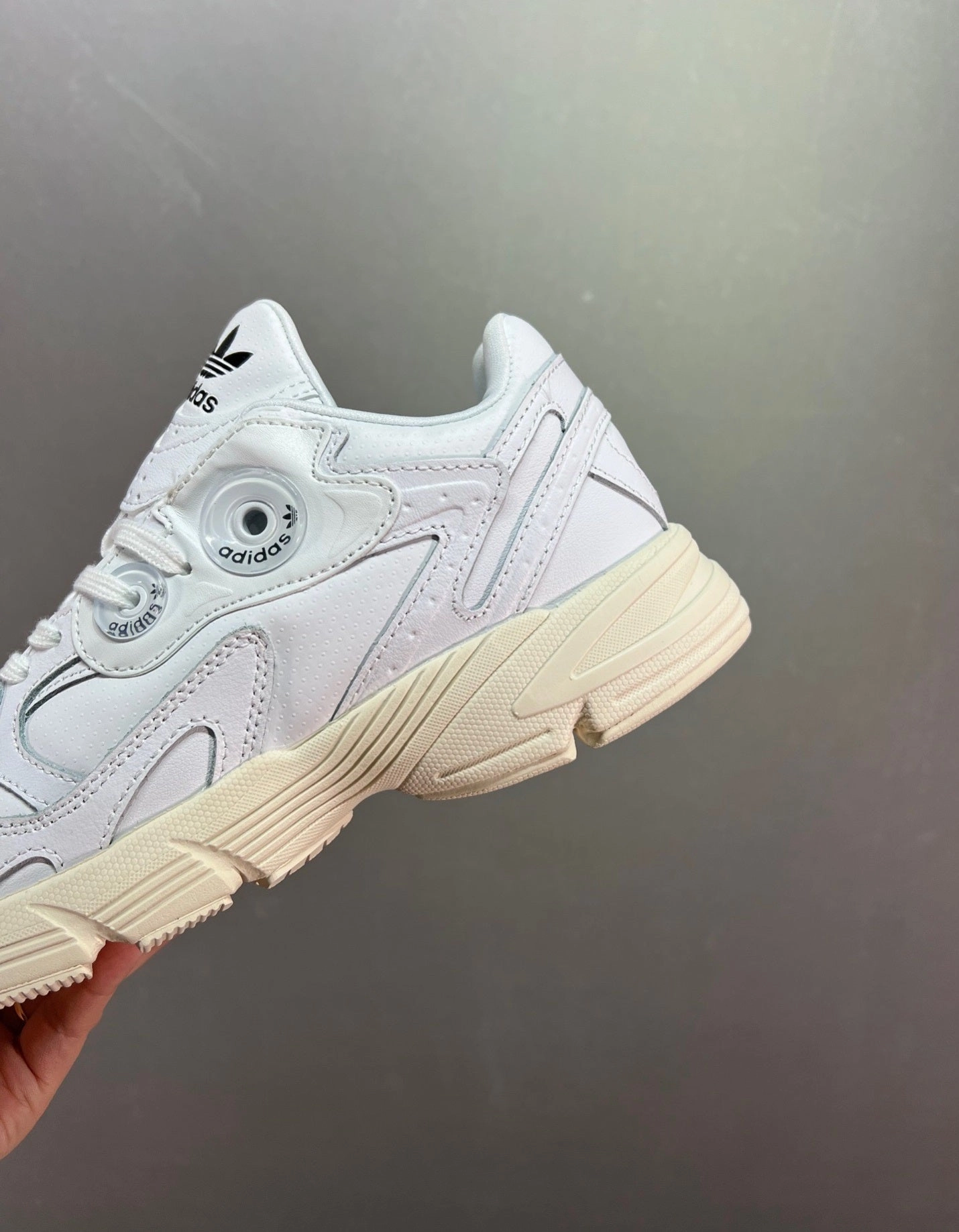 embossed running shoes AntiSlipTraction Adidas Astir White Off White GX8549