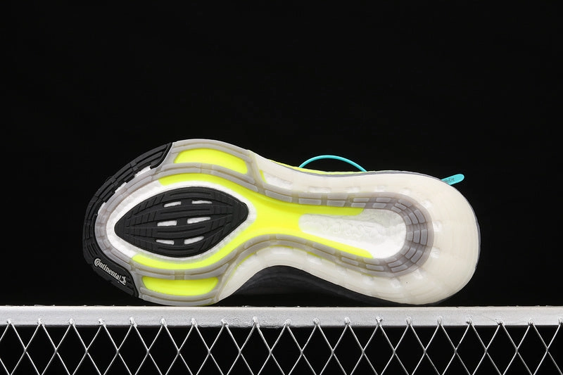 Comfort Wrap Iconic Footwear Adidas UltraBoost 21 Halo Silver FY0432