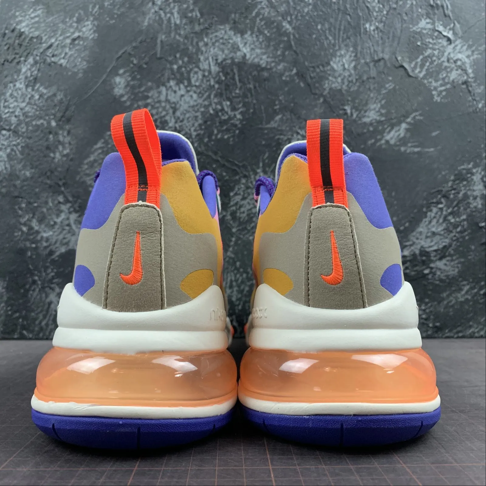 combination shoes Comfort - Assured Air Max 270 React LT Orewood Brn Hyper Crimson CU3014-181