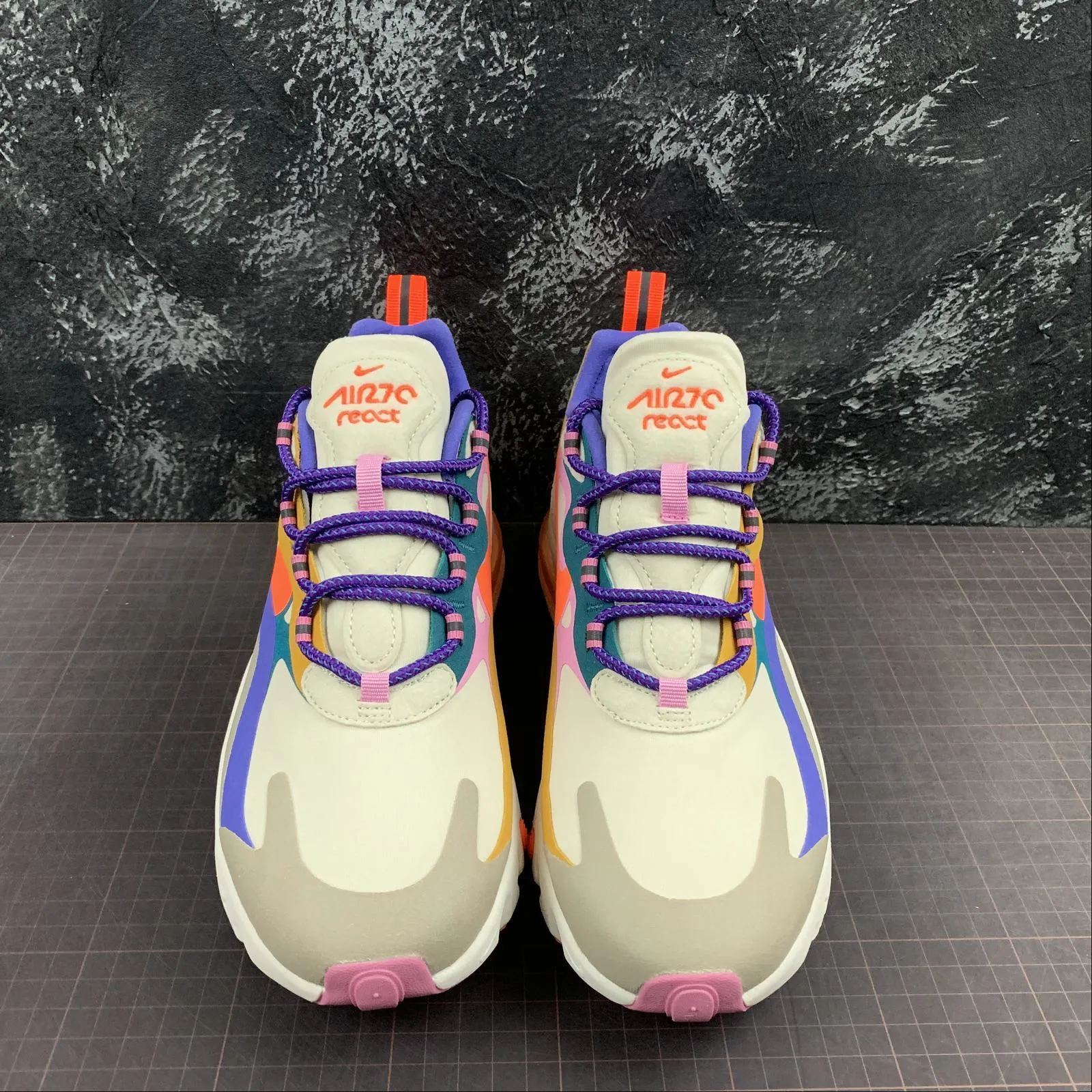 running shoes for gym - going men Anti blister Air Max 270 React LT Orewood Brn Hyper Crimson CU3014-181