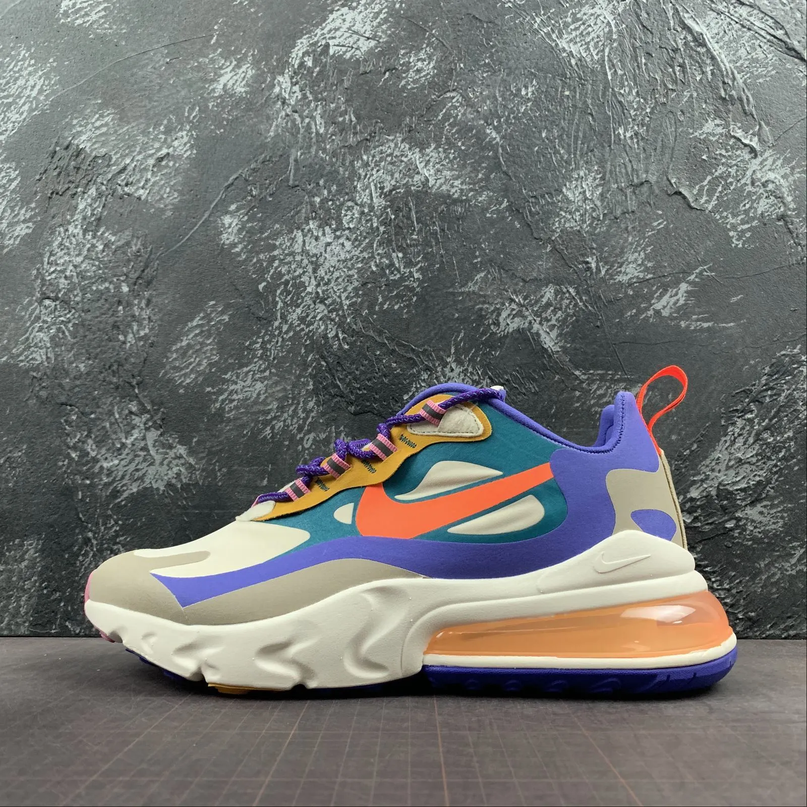 Sports - specific firm midsole shoes Air Max 270 React LT Orewood Brn Hyper Crimson CU3014-181