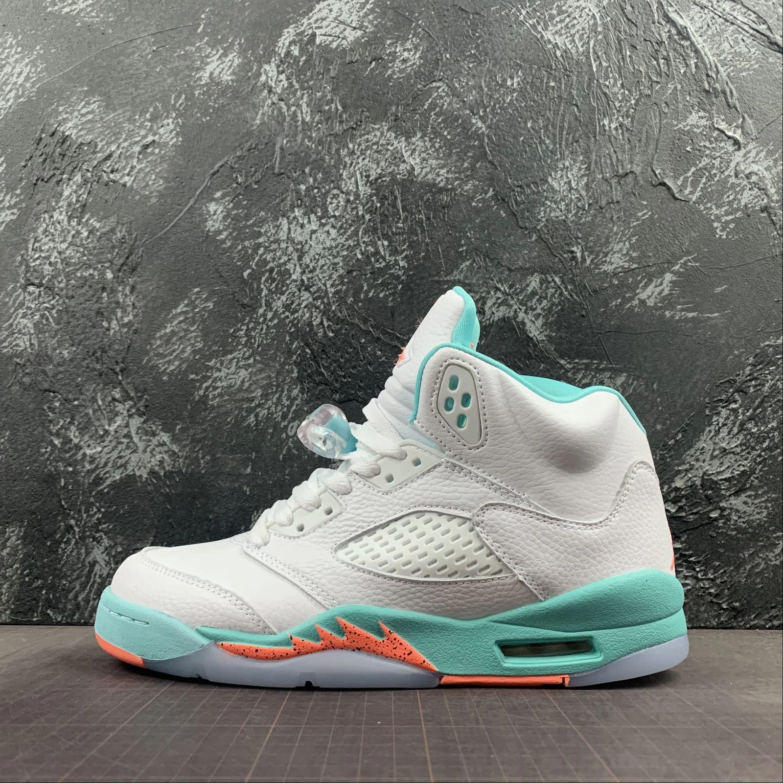 Traction Sole Air Jordan 5 Retro Light Aqua 440892-100