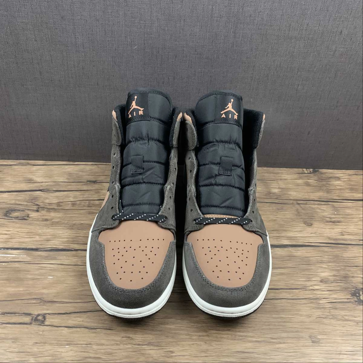 Air Jordan 1 Mid SE Dark Chocolate Crimson Bliss (2021) DC7294-200 Breathable Edge Adaptive Shape