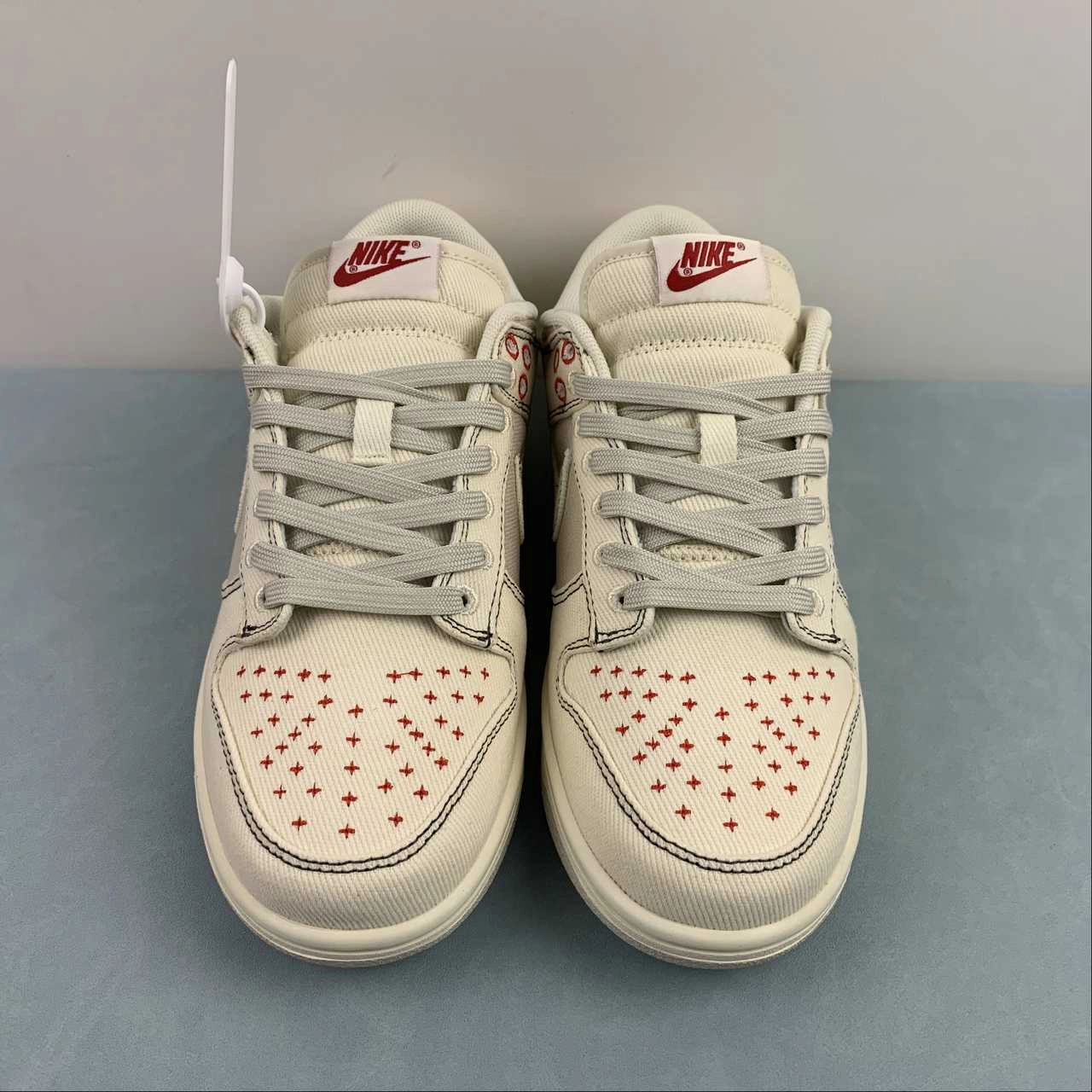 Cross Training Sneakers SB Dunk Low Light Orewood Brown Pale Ivory DV0834-100