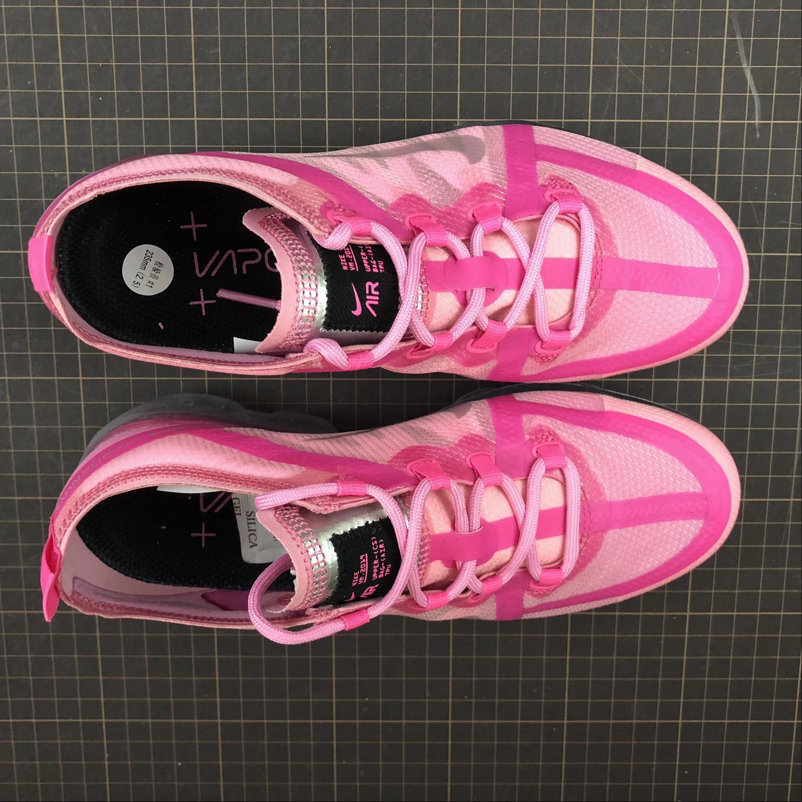 Air VaporMax 2019 Psychic Pink Silver AR6632-600 Compression Fit Lining