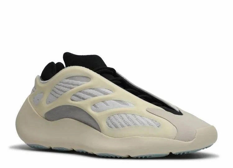 Yeezy 700 V3 Azael Flexibility