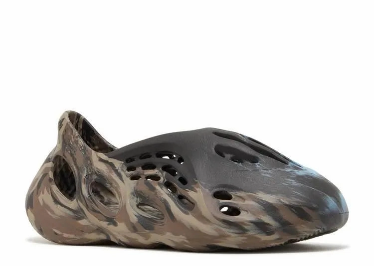 Yeezy Foam RNNR MX Cinder Arch Care