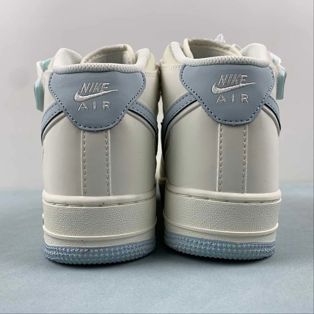 Smart Fit Air Comfort Air Force 1 07 Mid Off White Light Blue SH0235-555