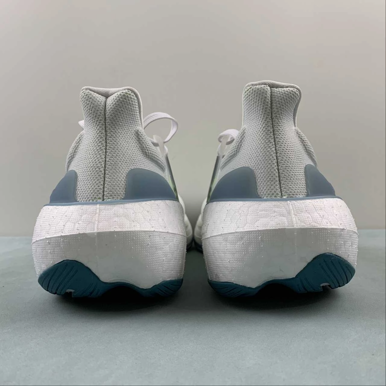 short - distance shoes off - road running shoe capability Adidas UltraBoost Light Cloud White Arctic Night Lucid Lemon IE1768