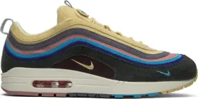 Nike Air Max 1/97 x Sean Wotherspoon running during a foggy day