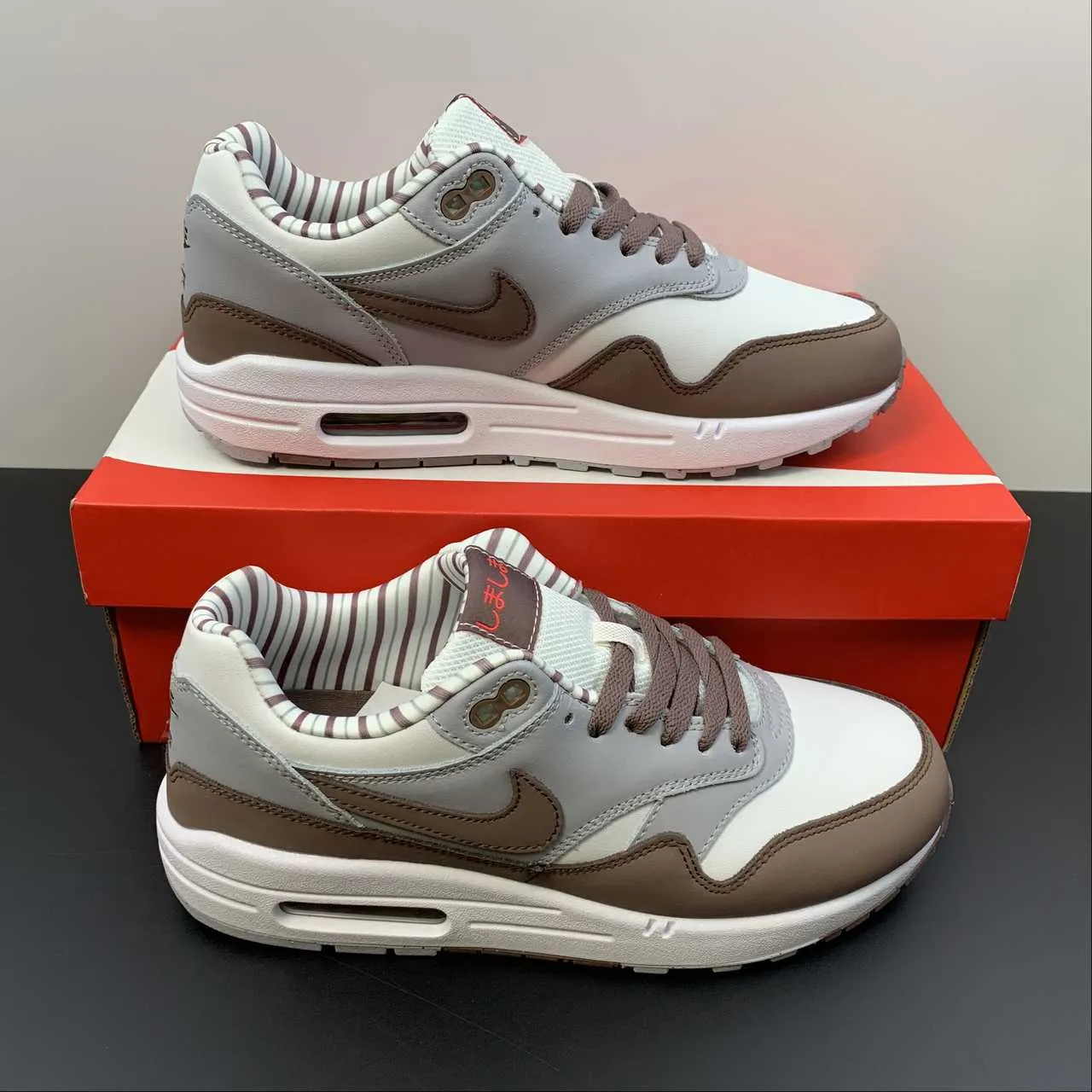 hard - wearing shoes Air Max 1 Premium Shima Shima Plum Eclipse Wolf Grey White Siren Red FB8916-100