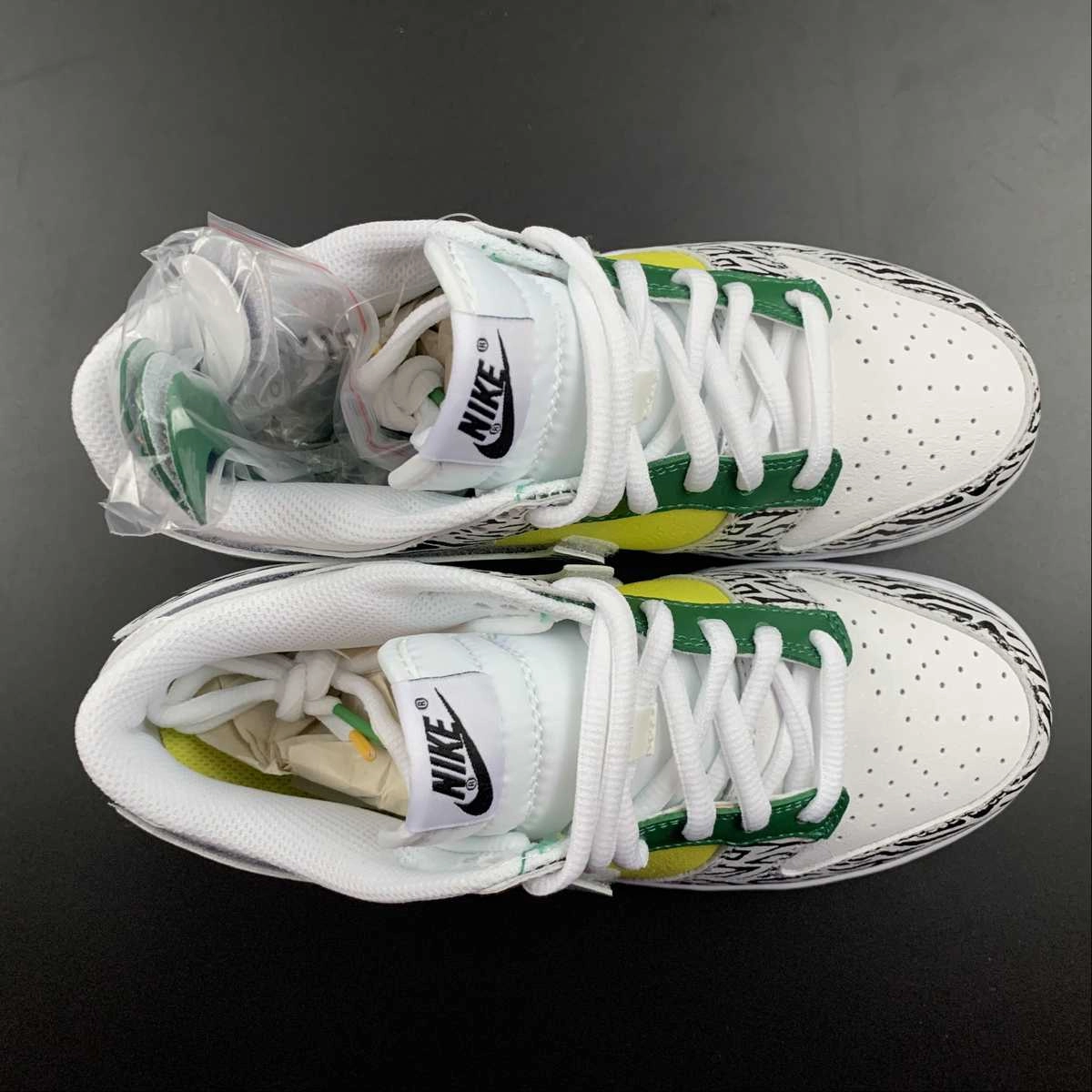 Split Toe Flex Zone SB Dunk Low Doernbecher Zoe White Black Green Yellow DR7305-100
