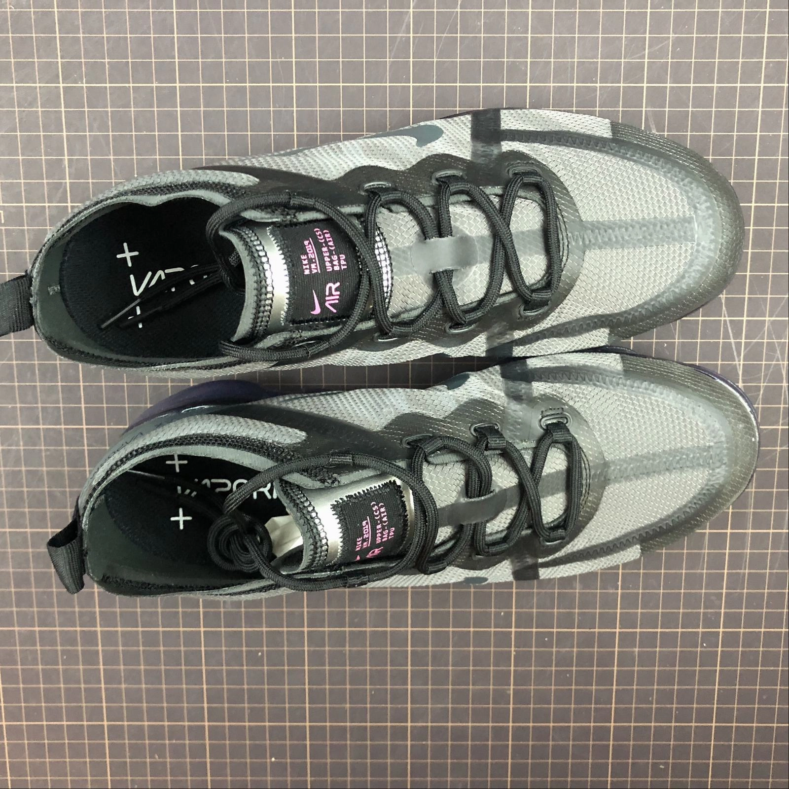 Air VaporMax 2019 Run Utility Black Blue Multi Color AR6631-001 Slim Form Seamless Upper