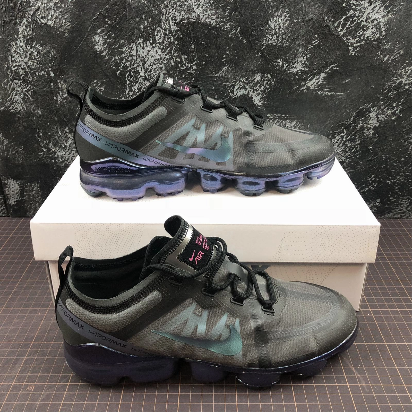 Air VaporMax 2019 Run Utility Black Blue Multi Color AR6631-001 Arch Support Technology