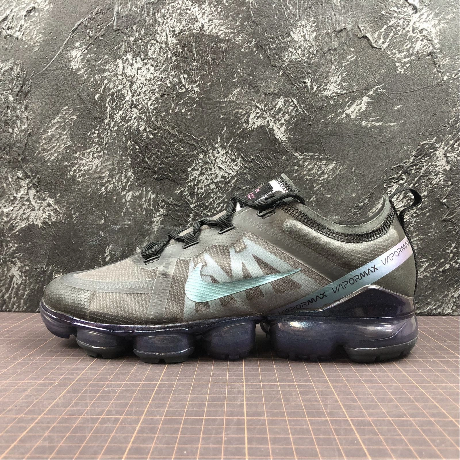 Air VaporMax 2019 Run Utility Black Blue Multi Color AR6631-001 Handcrafted Stitching