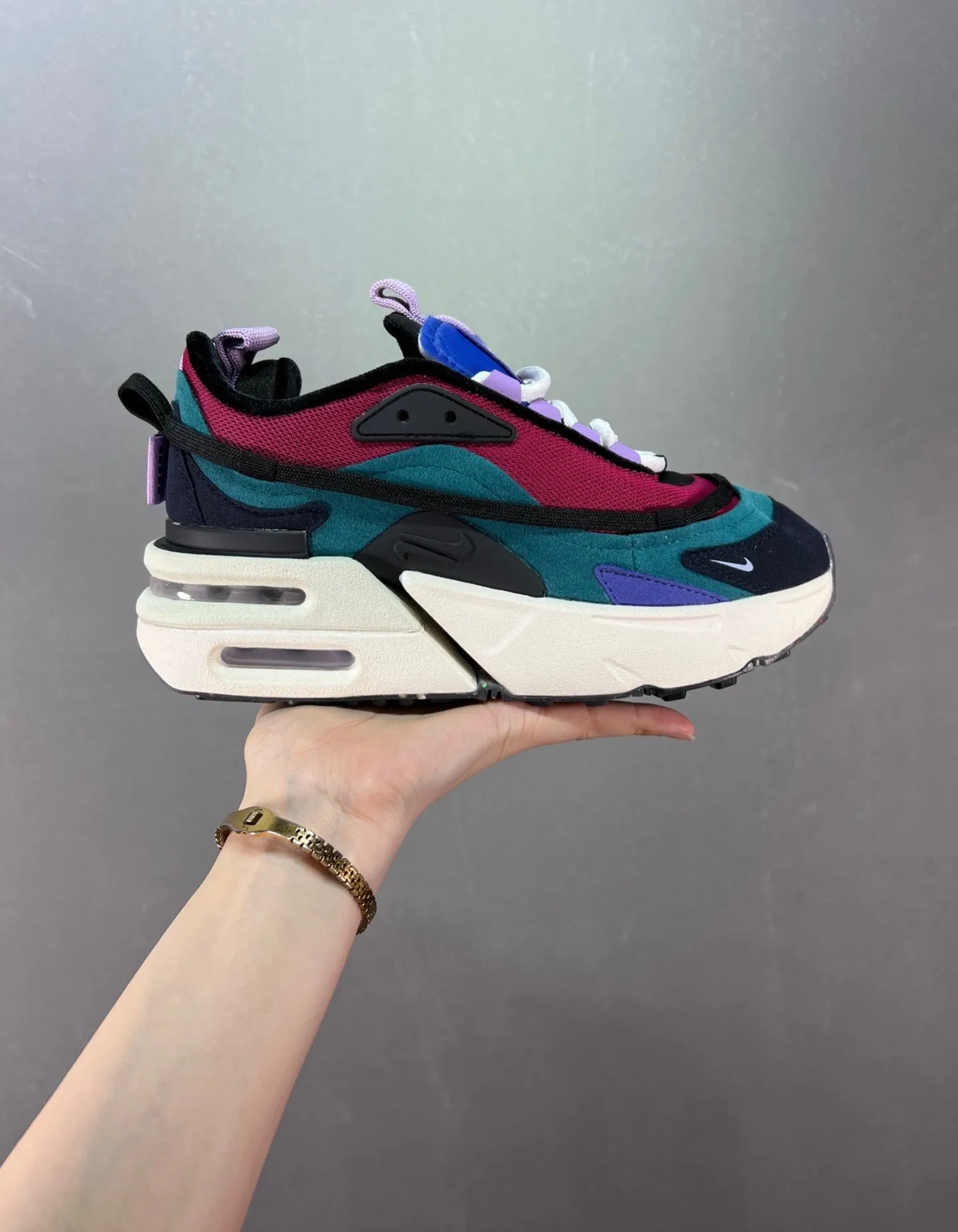 Air Max Furyosa Night Green Sail-Raspberry Red Black DC7351-300 tassel - decorated running gear Traction Grip