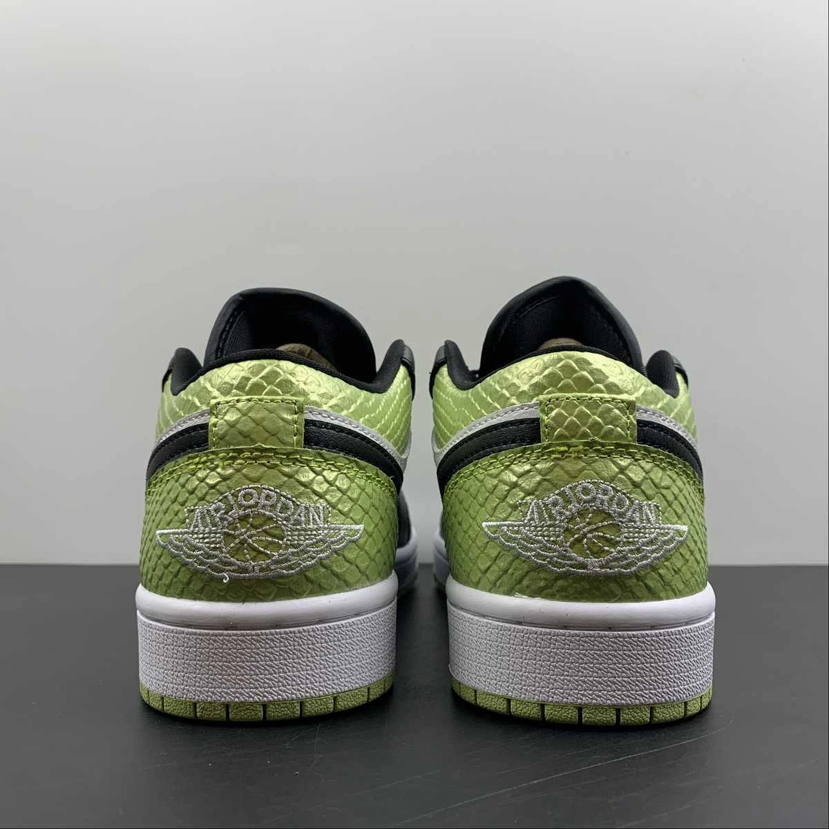 Air Jordan 1 Low SE Black Black Cyber White DX4446-301 Modern