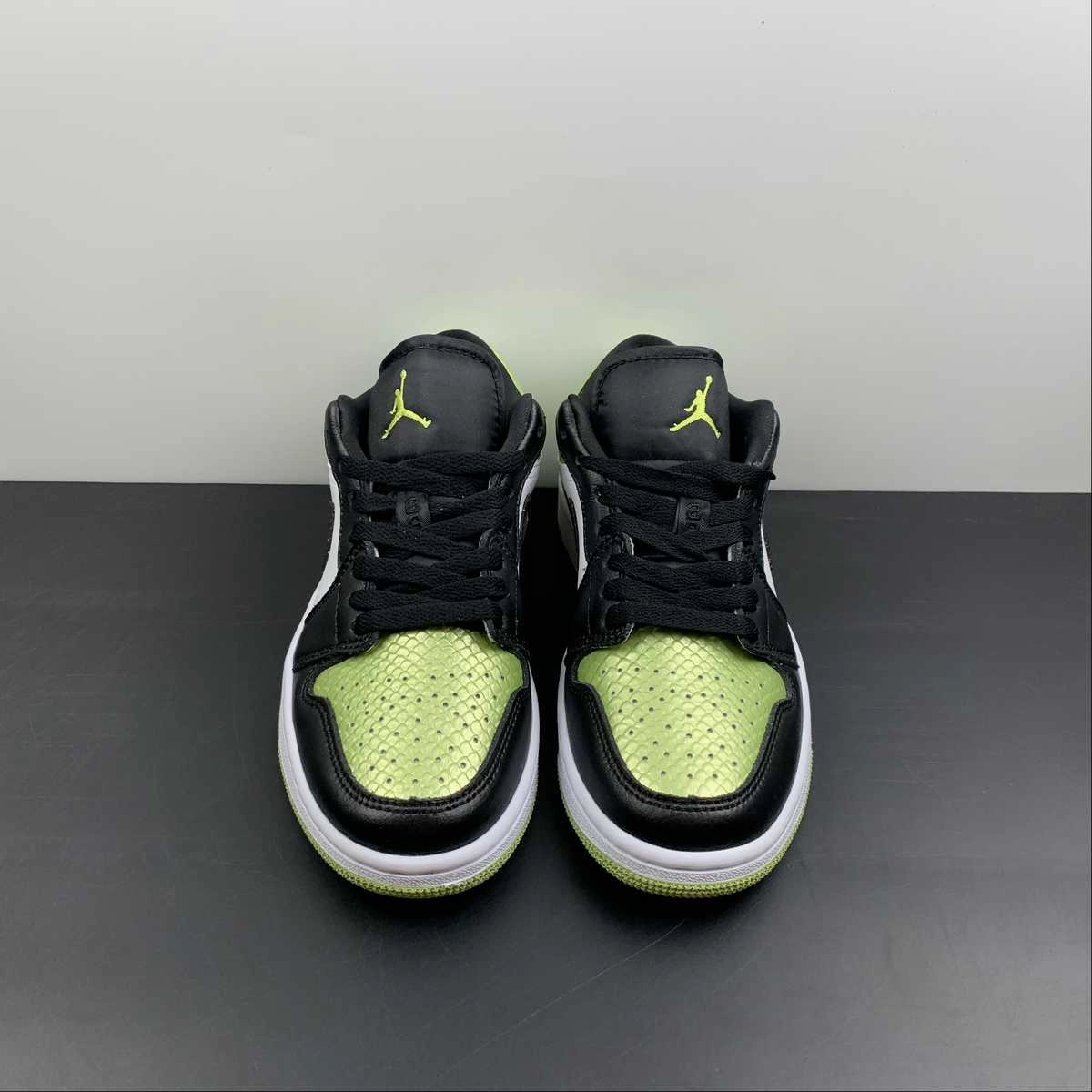 Air Jordan 1 Low SE Black Black Cyber White DX4446-301 Ultra Flex