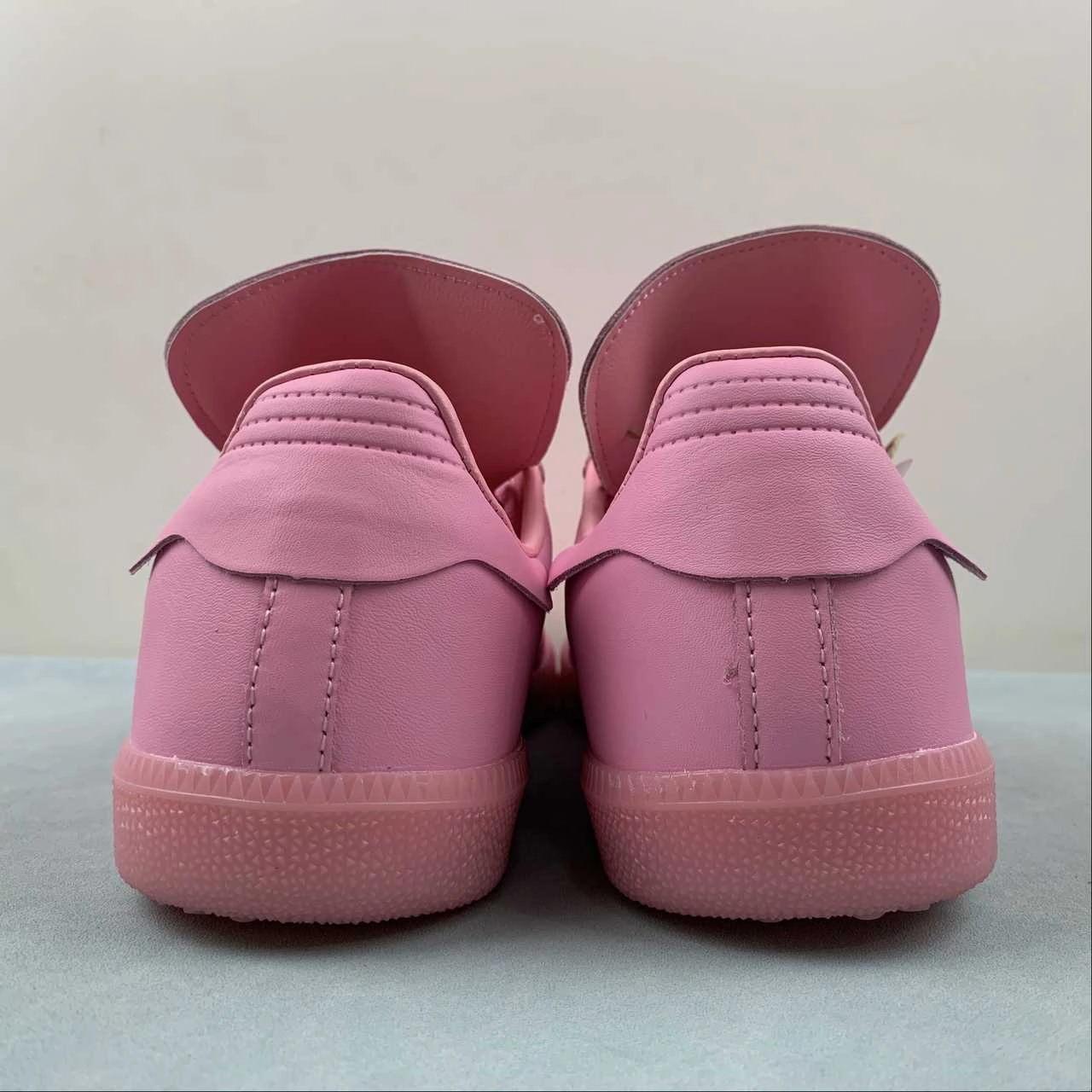 Snow Step Minimal Choice Adidas Samba Pharrell Humanrace Pink IE7295