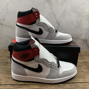Air Jordan 1 High OG Light Smoke Grey Gym Red 555088-126 Neutral Stride Engineering