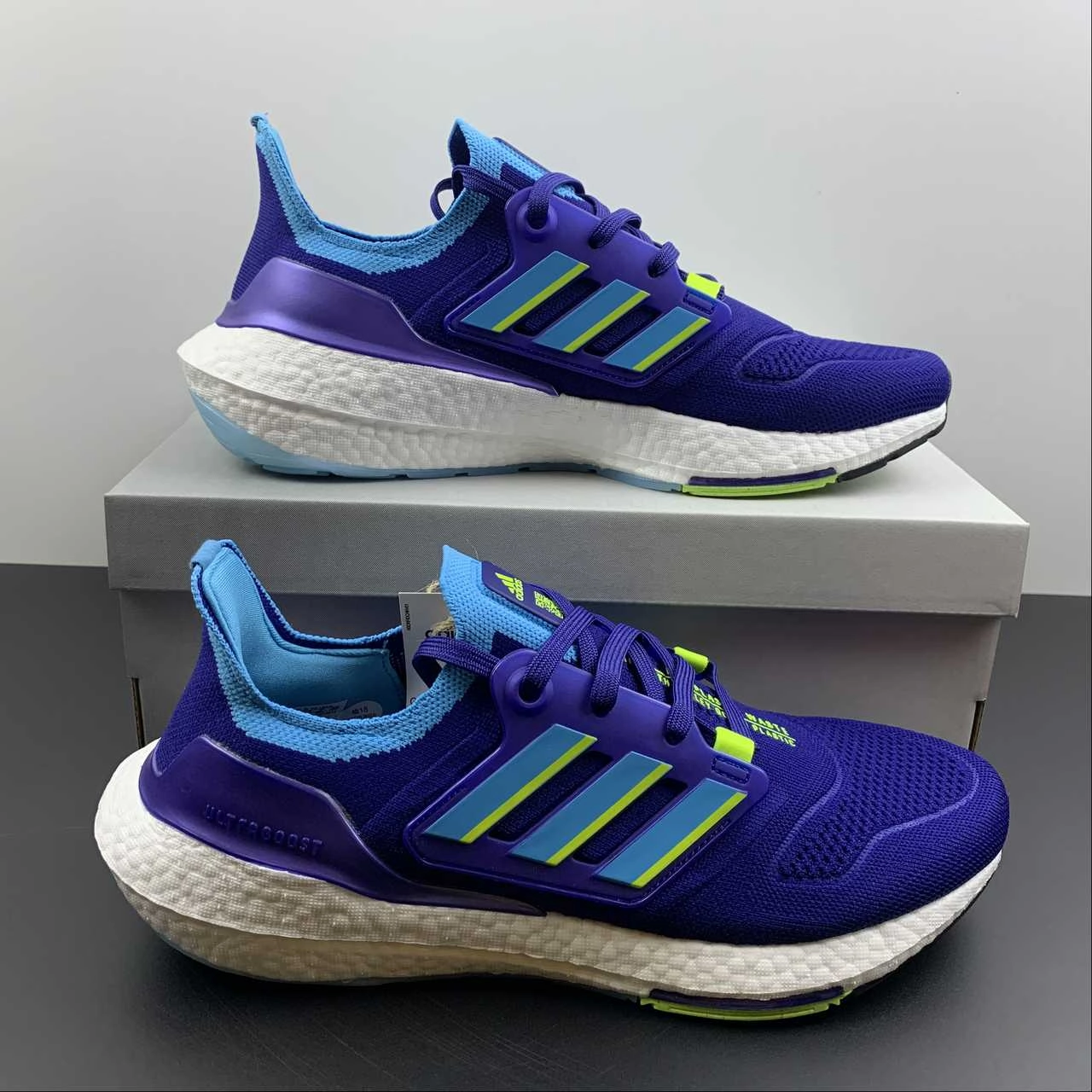 Adidas UltraBoost 22 Legind Skyrus Syello Smooth Zone