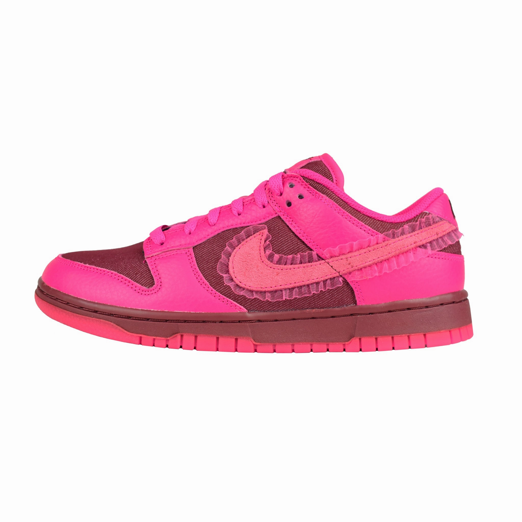 Nike Dunk Low - Valentines Day 2022 Stretch tongue Track Walk