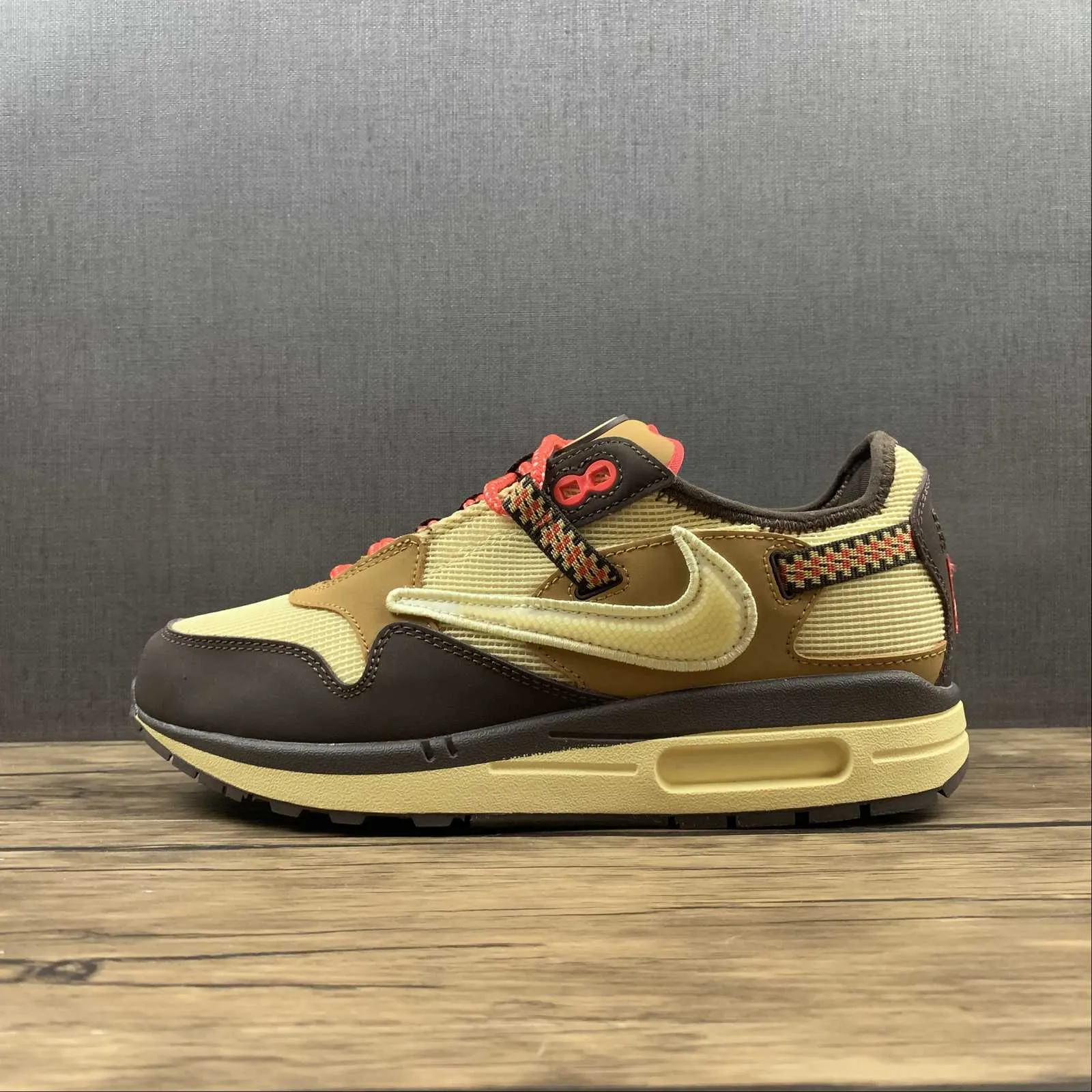 Travis Scott x Air Max 1 Wheat Cactus Jack Baroque Brown DO9392-200 heel - cup support