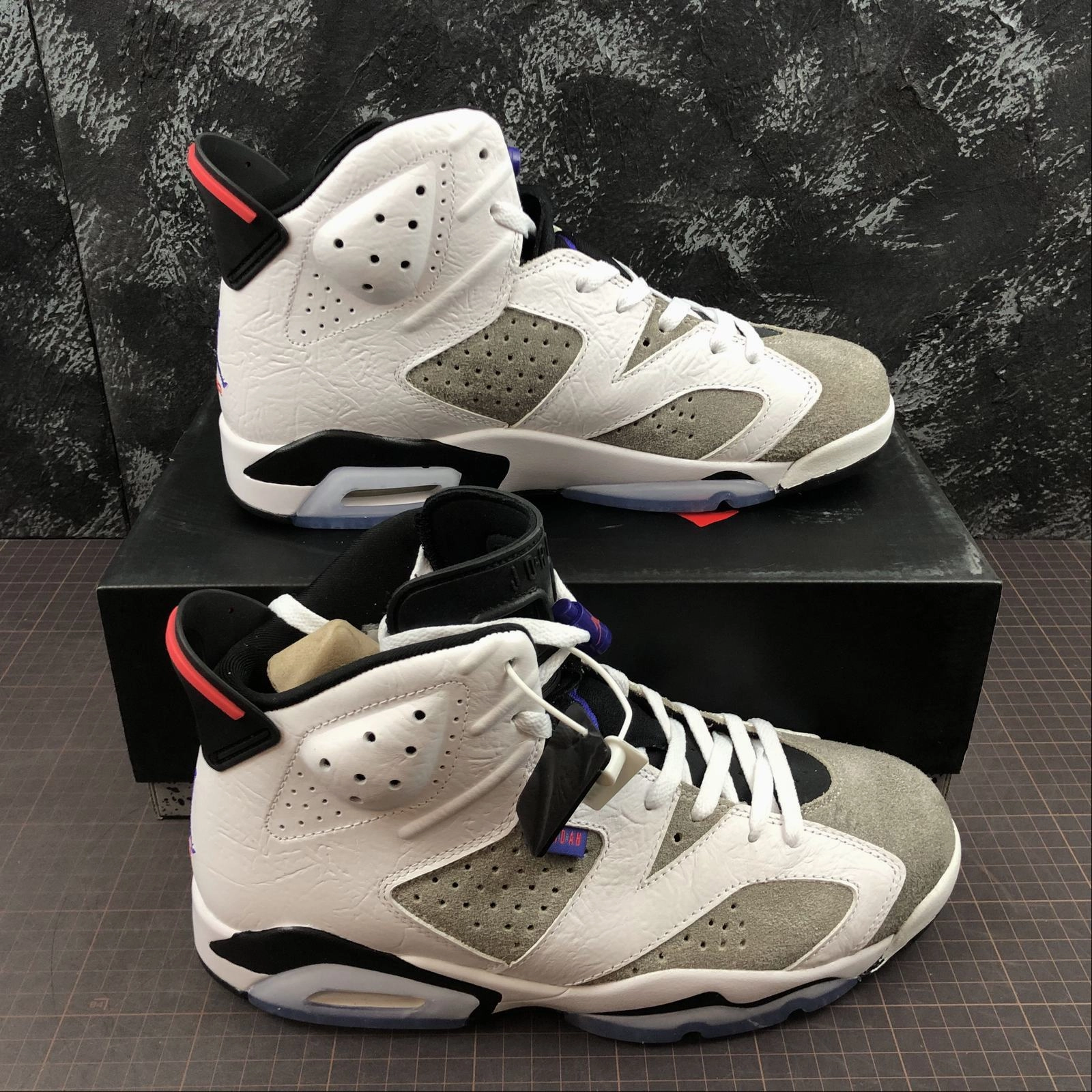 Aerodynamic Design Comfortable ankle Air Jordan 6 Retro LTR White Dark Concord Black CT3125-100