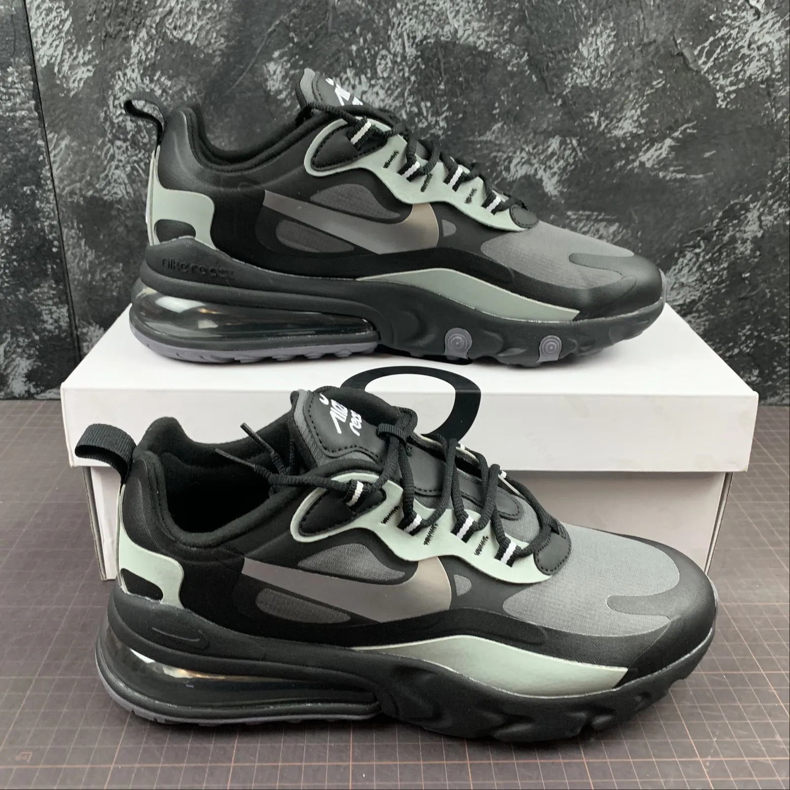 Air Max 270 React WTR  Black Metallic Silver CD2049-001 snorkeling shoes quiet - operation shoes