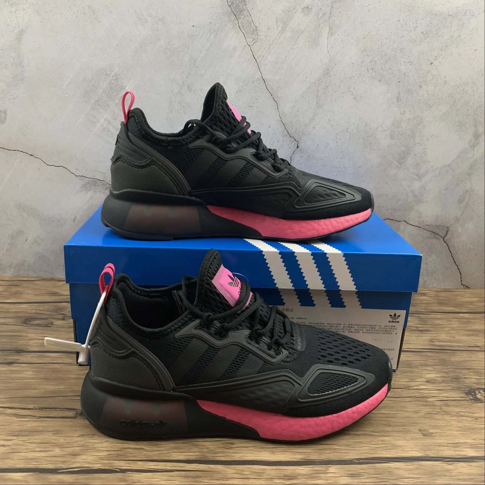 Zip - up running in an overpass area shoes Adidas ZX 2K Boost Black Shock Pink FV8986