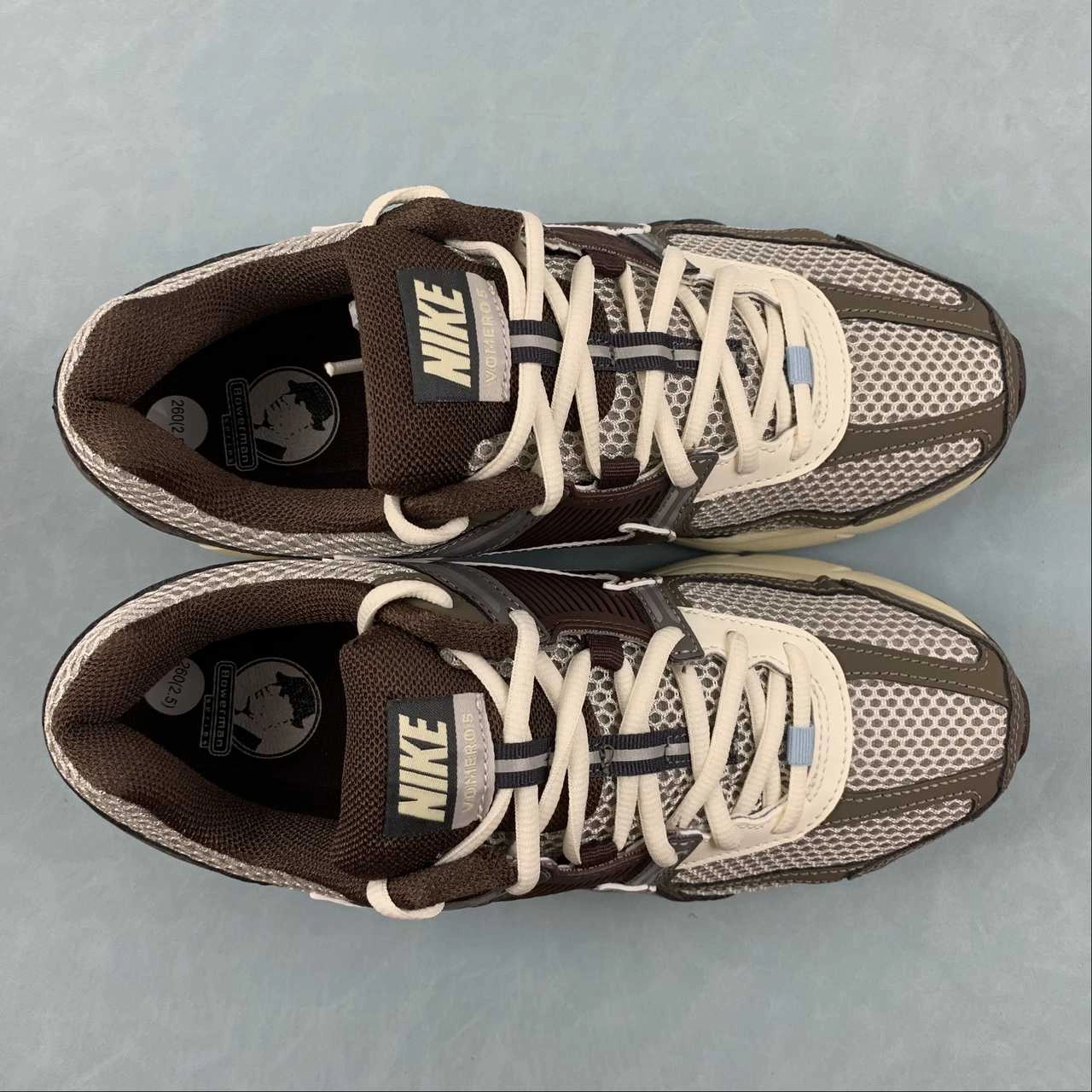 Zoom Vomero 5 Earth Fossil Light Iron Ore FD9920-022 Reinforced Seams