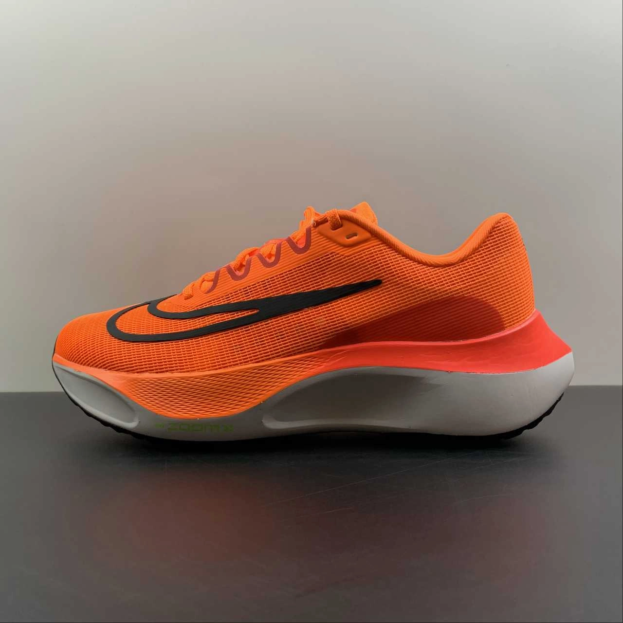Zoom Fly 5 Total Bright Orange Crimson White Black DM8968-800 Posture Form Intense Workout
