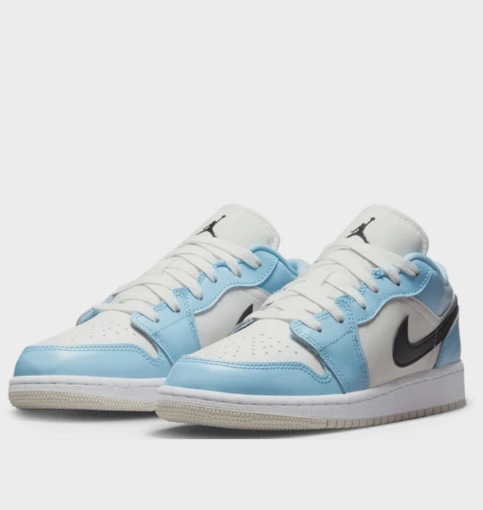 All-around cushioning Velcro straps Nike Air Jordan 1 Low Ice Blue (GS)