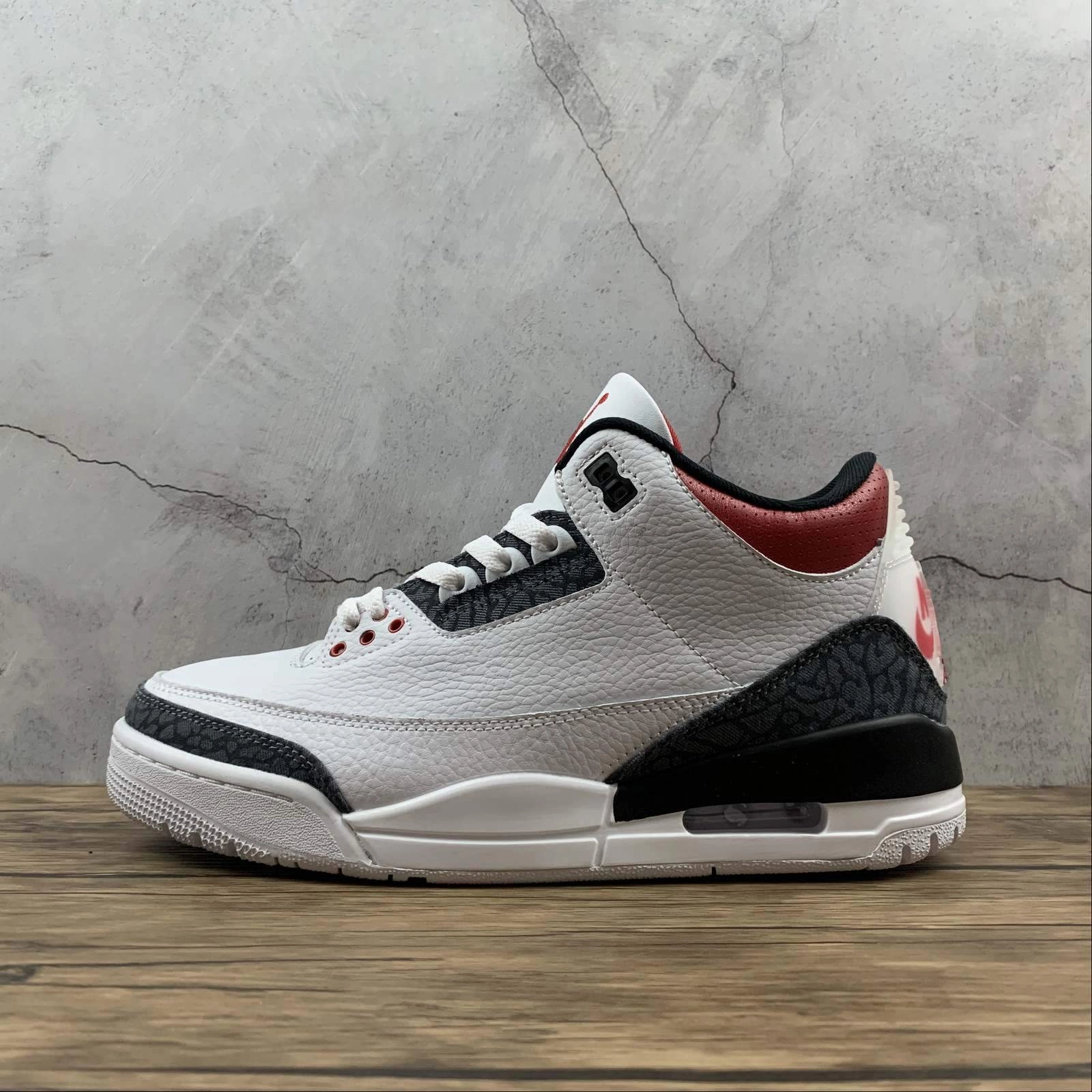 Air Jordan 3 Retro Flame Red CZ6431-100 Classic