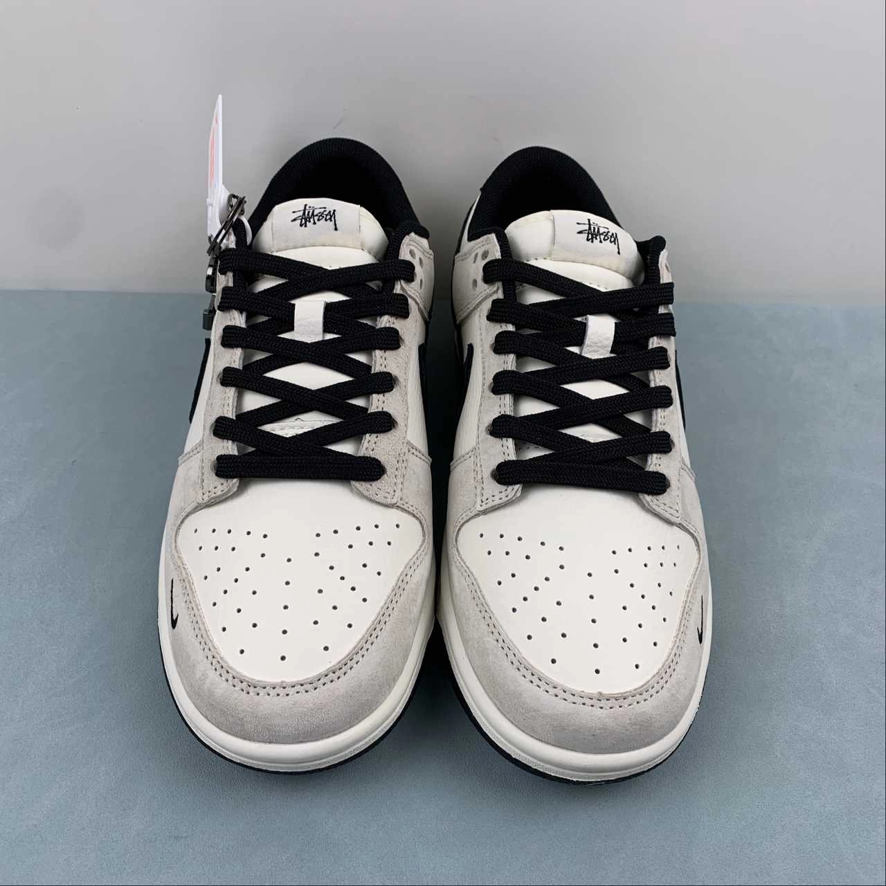 Pressure Dispersing Footbed Versatile Choice Stussy x SB Dunk Low Off White Black FC1688-151