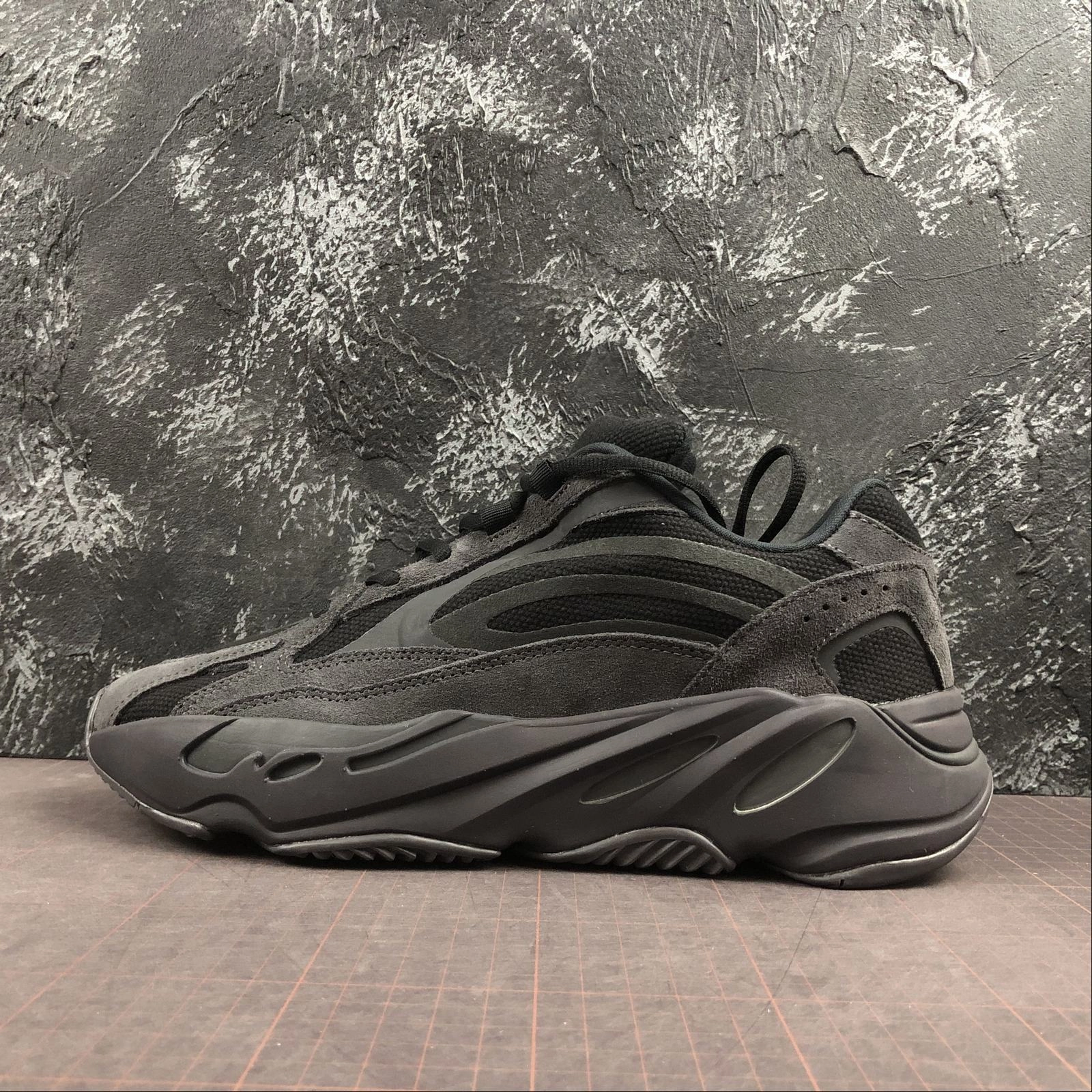 Adidas Yeezy Boost 700 V2 Small Wind Black FU6684 running in a roundabout area shoes for daily use