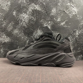 Adidas Yeezy Boost 700 V2 Small Wind Black FU6684 running in a roundabout area shoes for daily use
