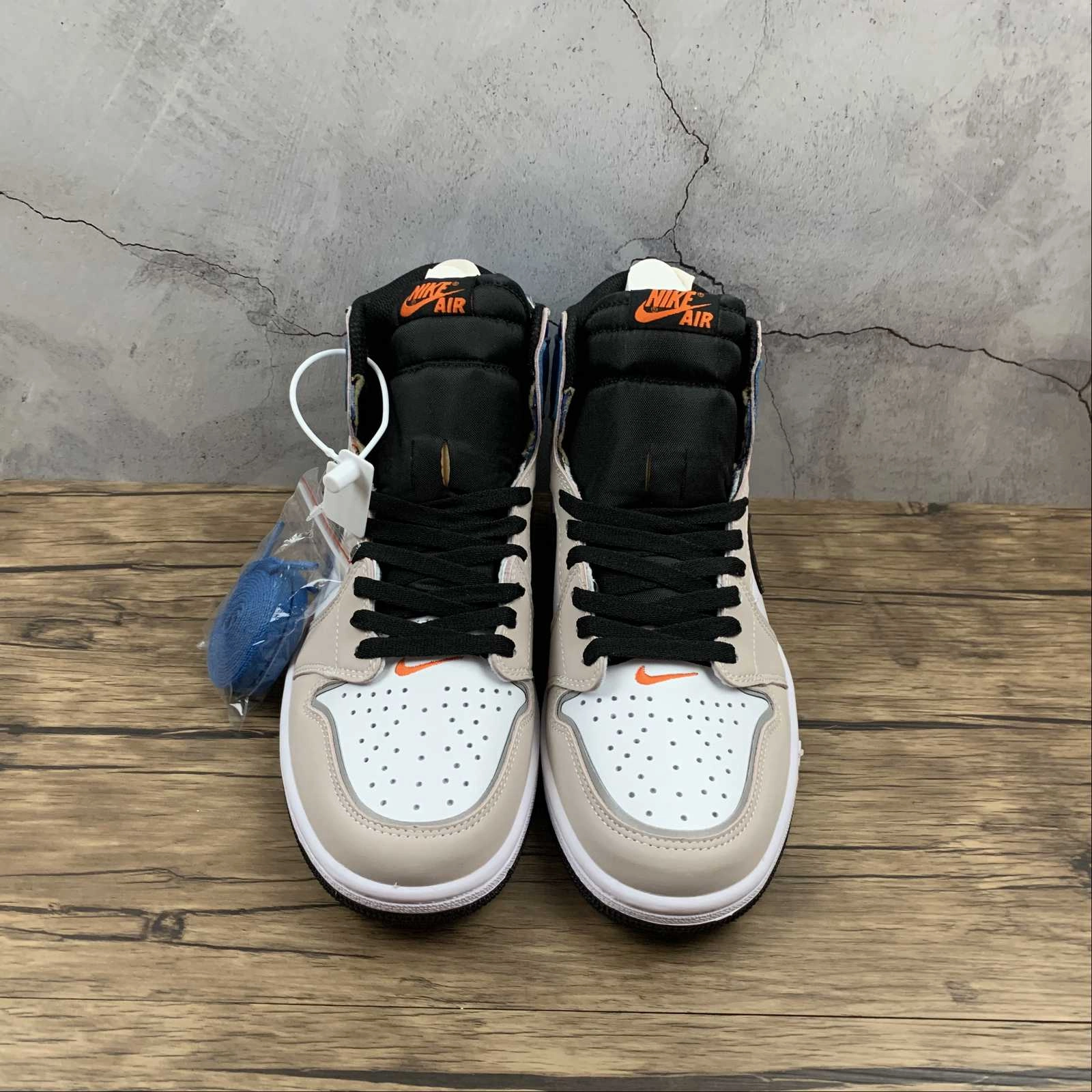 Tread Grip Traction Control Air Jordan 1 Retro High OG White Black Orange (2021) DC6515-100
