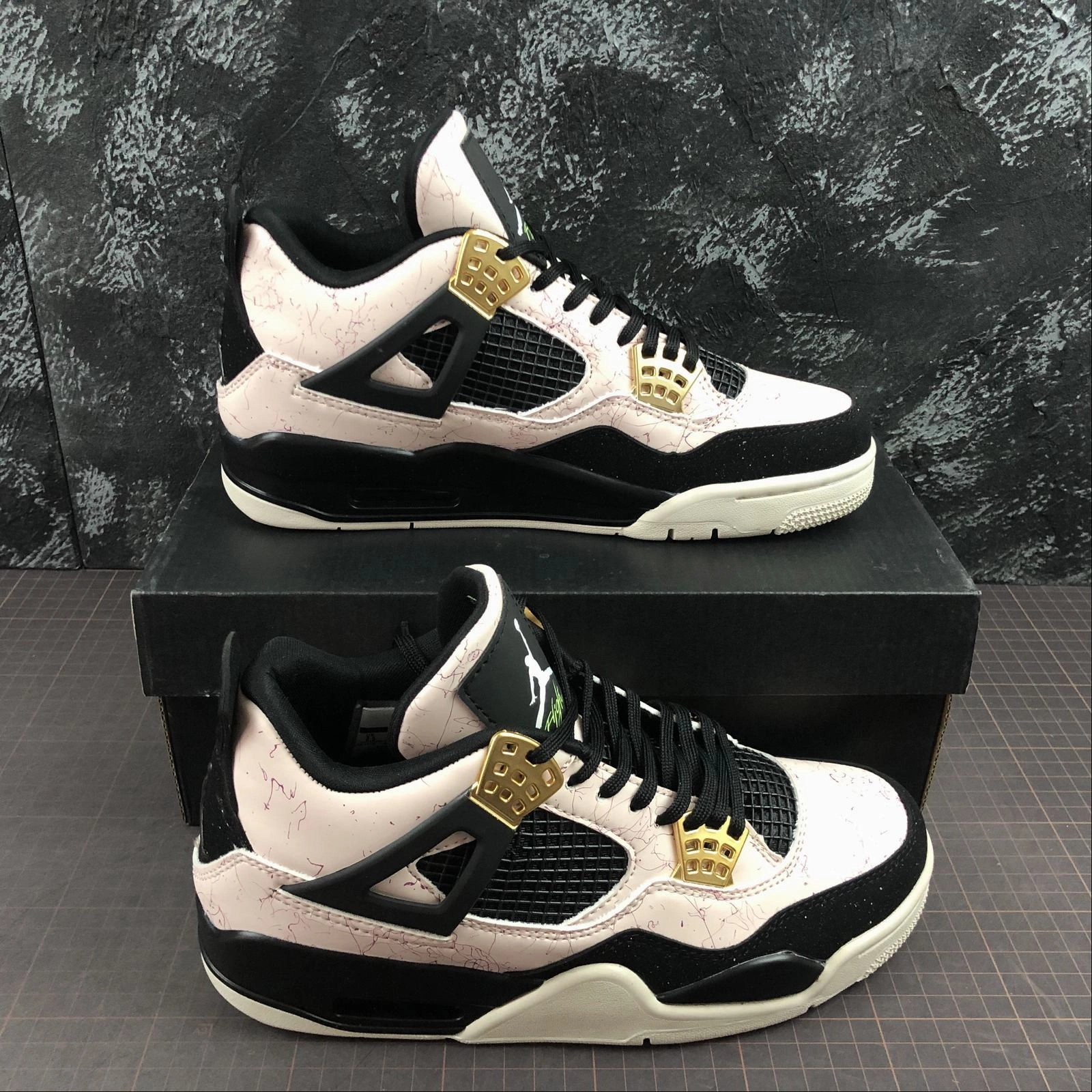 Air Jordan 4 Retro Lt Pink Black Marble Pattern AQ9129-601 Impact Reduction Technology Simple Choice