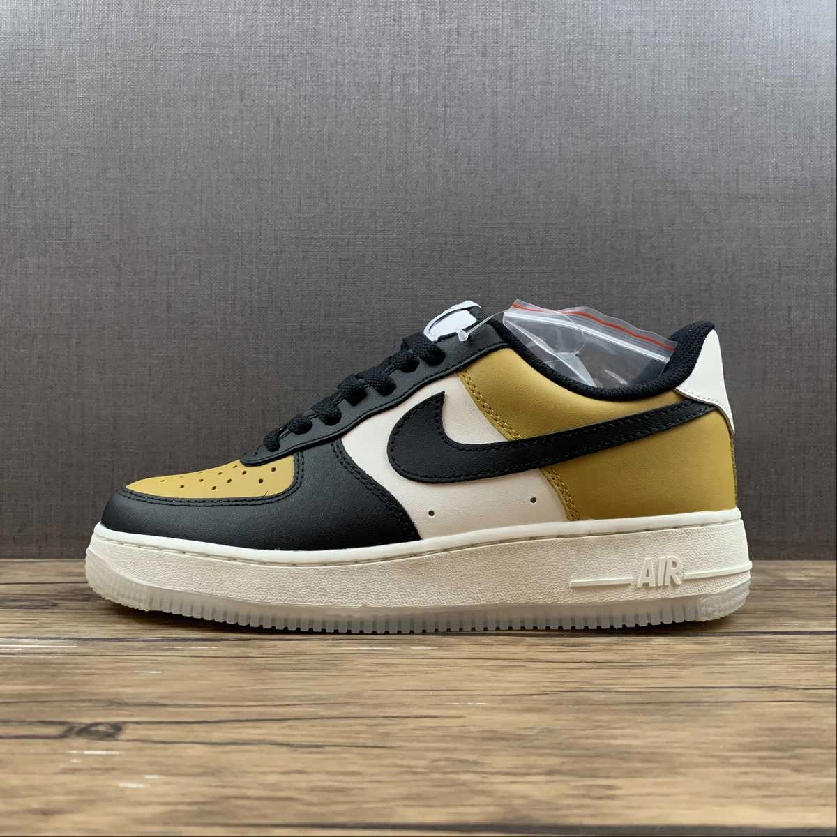 Air Force 1 07 Low White Black Gold CJ8899-111 Moisture   Wicking