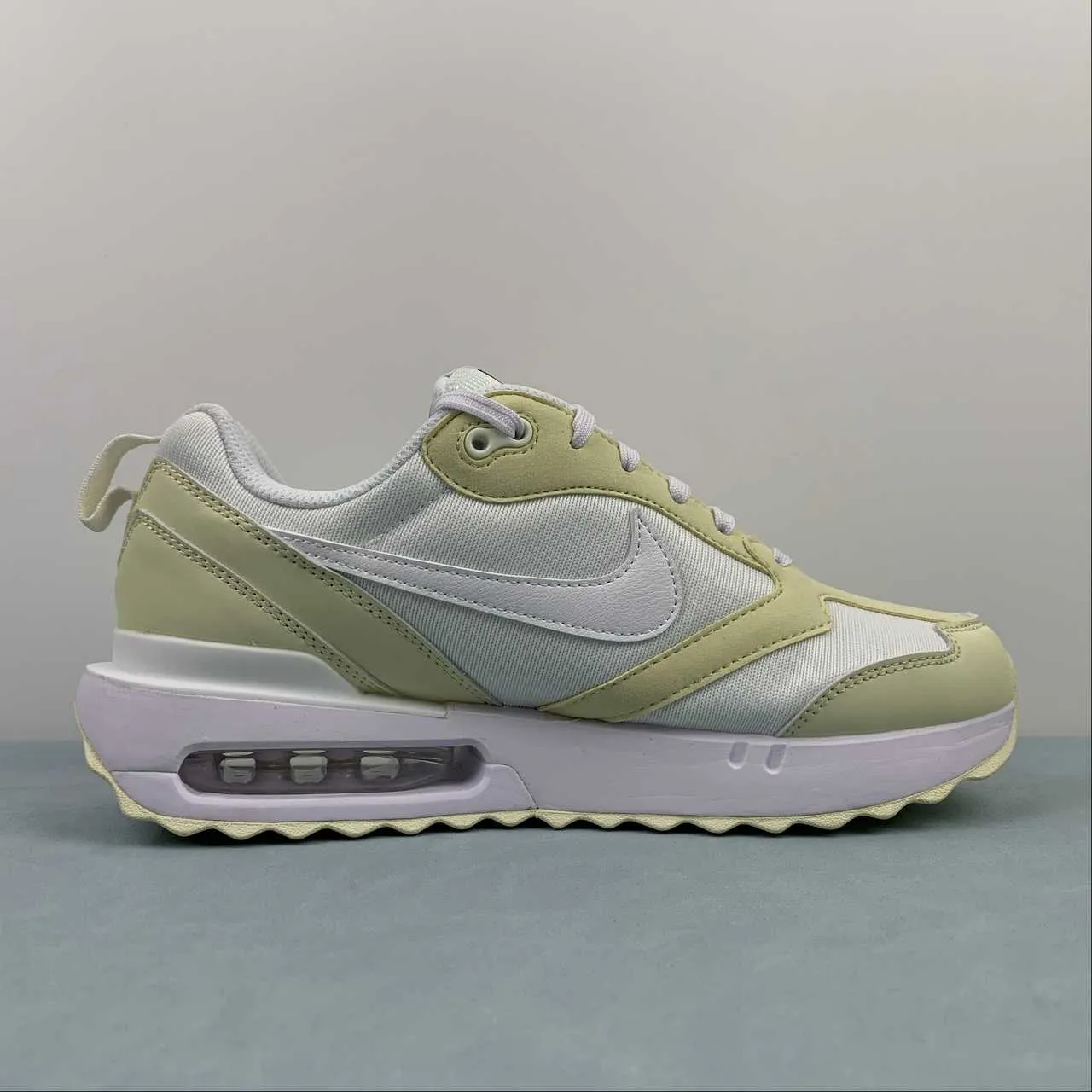 Air Max Dawn Sail White-Coconut Milk DM0013-102 ventilation - technology gradient - design shoes