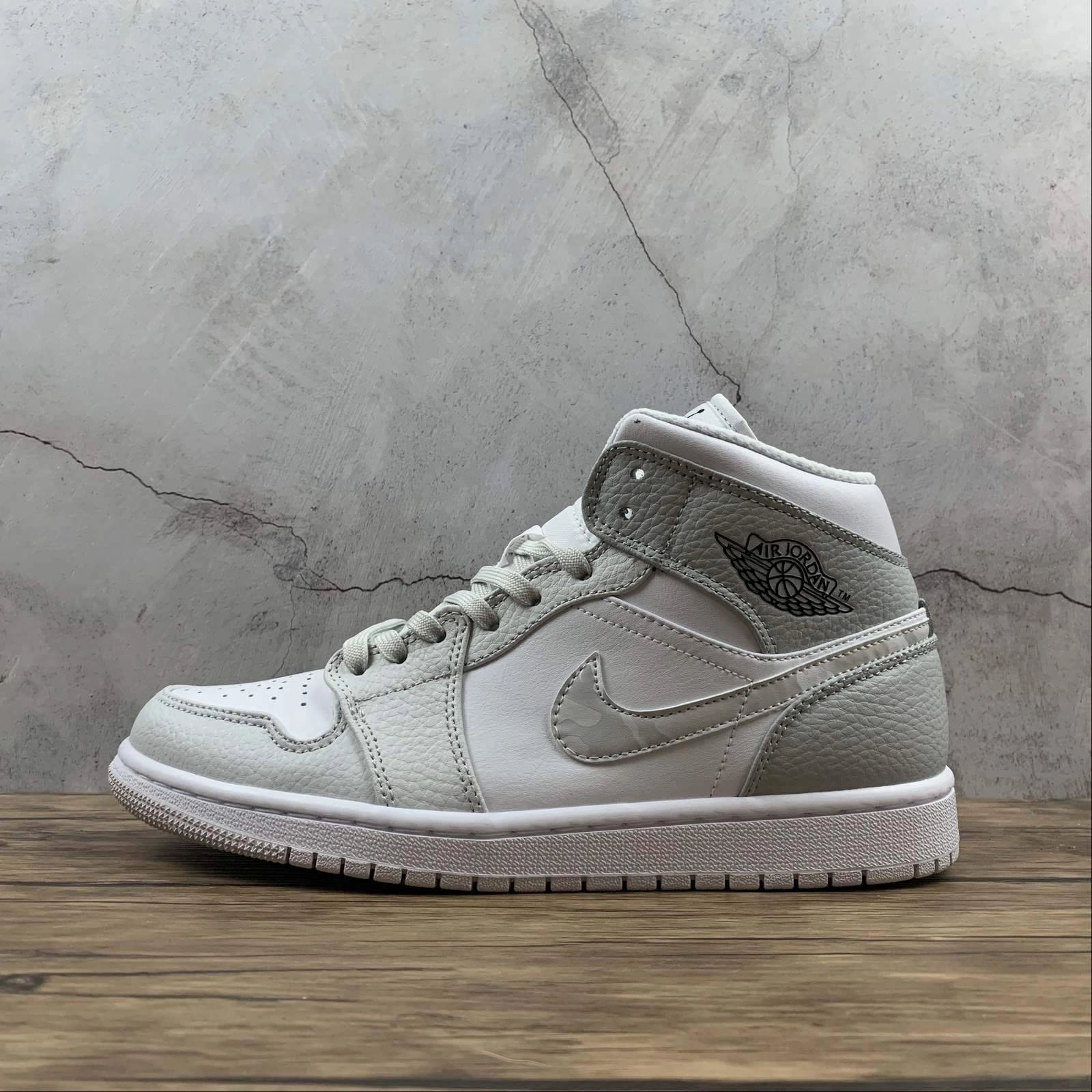 Air Jordan 1 Mid White Photon Dust-Grey Fog DC9035-100 Lightweight Fit
