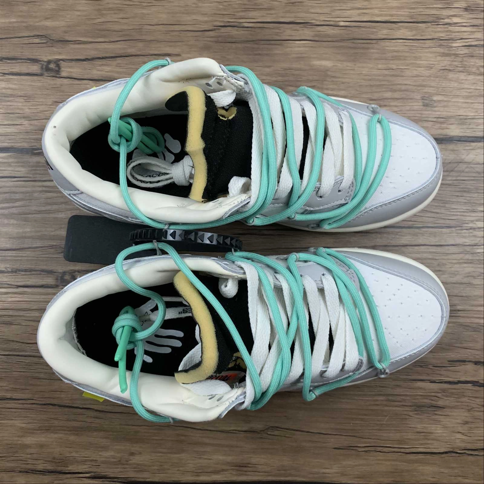 Dunk Low X Off-White 'Lote 04 de 50' DM1602-114 Breath Detail Athletic Footwear