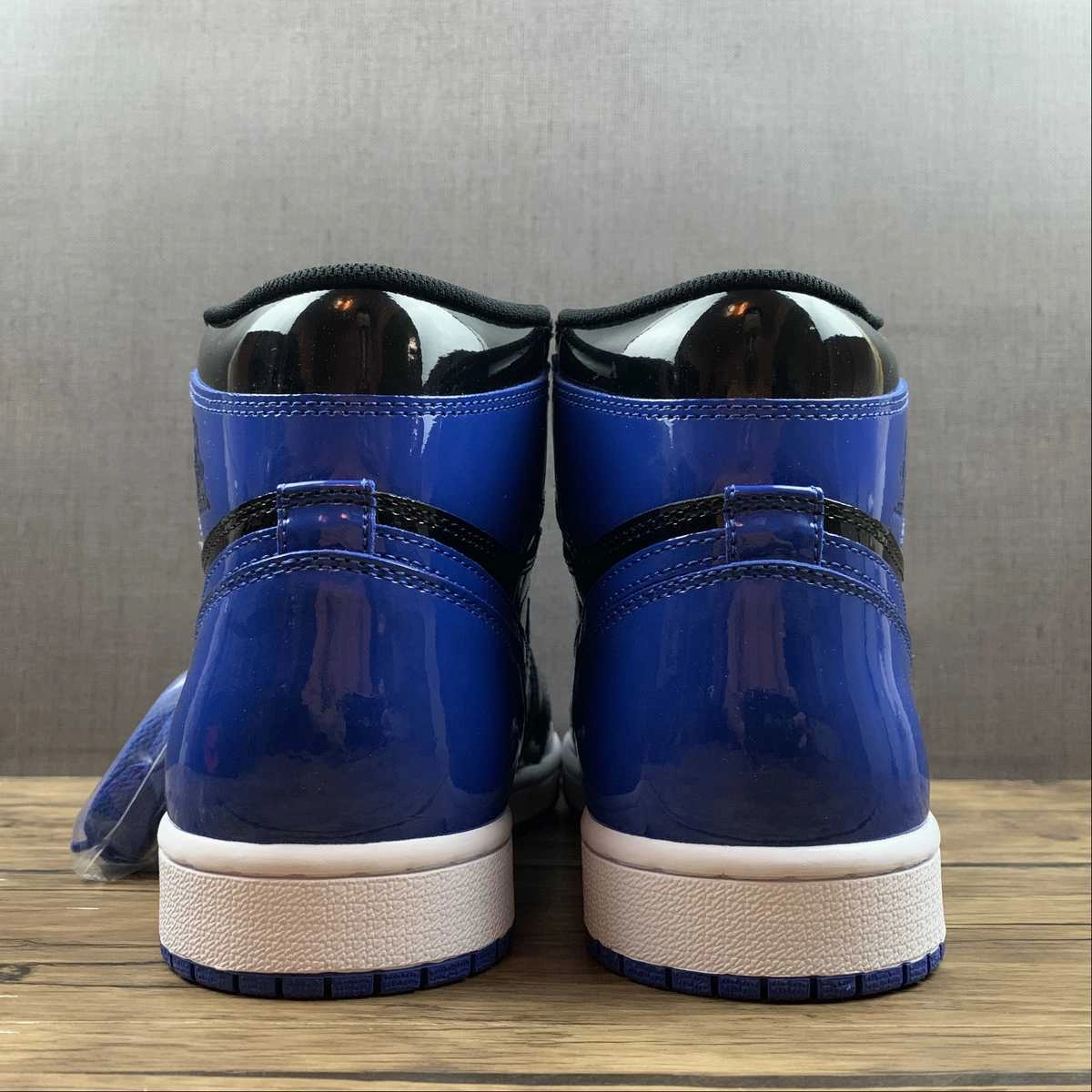 Slip Guard Air Jordan 1 Retro High OG ??Leather Patent Royal?? Dark Blue Black 555088-400